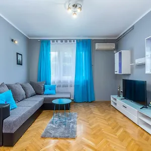 apartman-lucia-rijeka.primorje-gorskikotar.com/